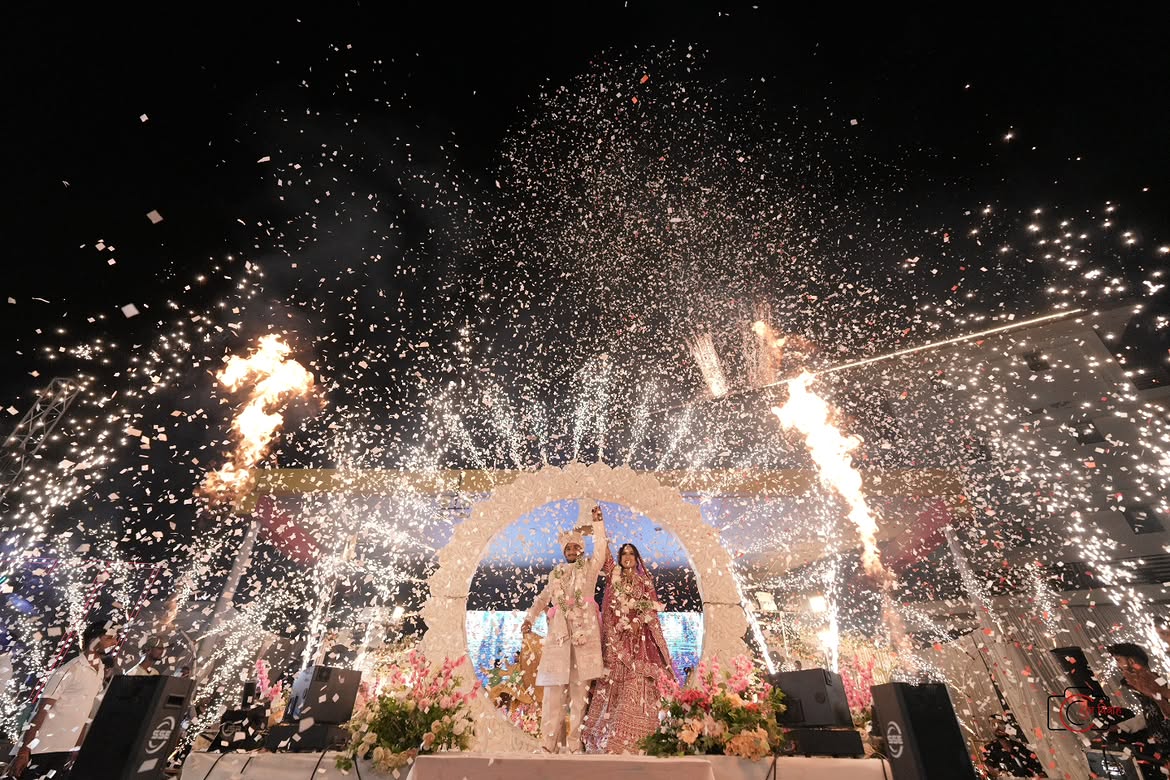 Confetti & Flame Varmala Moment