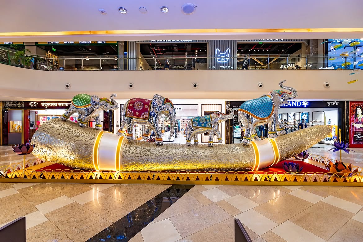 Silver Elephant Atrium Set-Up